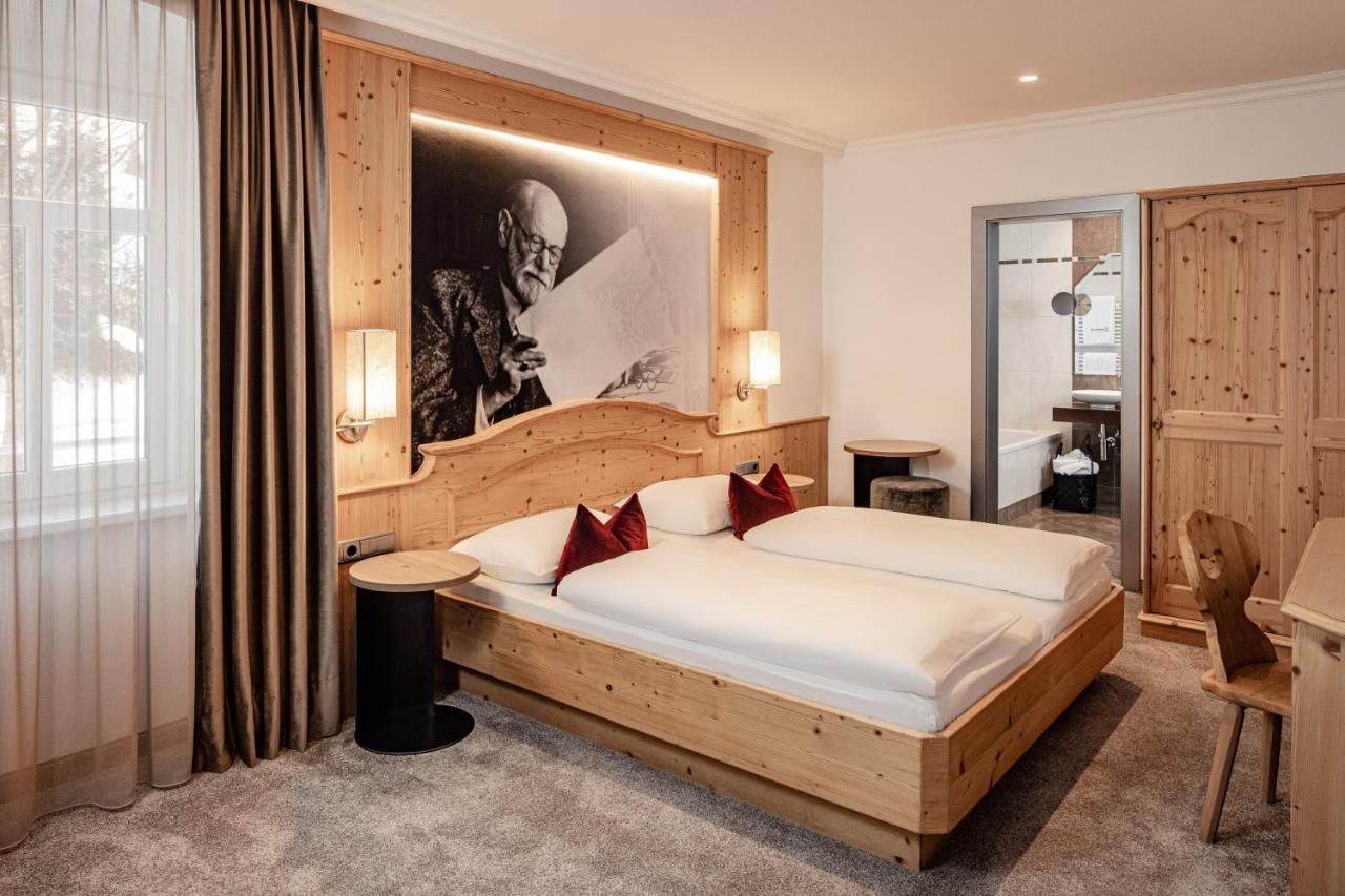 Grand Hotel Wolkenstein Selva di Val Gardena Bagian luar foto